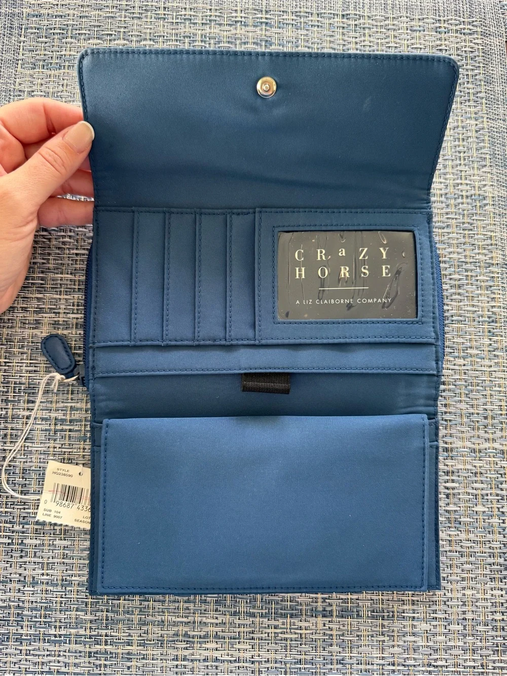 NWT Crazy Horse Liz Claiborne Navy Wallet Pocketbook